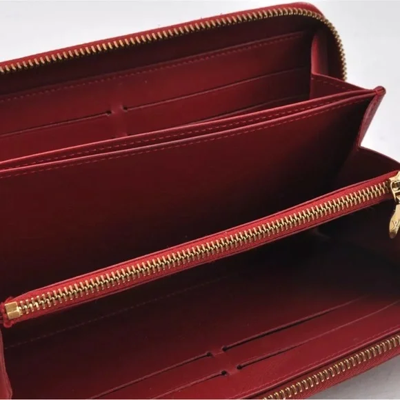 Authentic Louis Vuitton Vernis Zippy Wallet Long Purse Red.